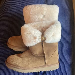 Ugg girls size 1 Ramona fold over boot brown/tan